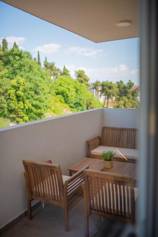Stylish Two Bedroom Apartment At Ljubovic-Hill Park Ποντγορίτσα Εξωτερικό φωτογραφία