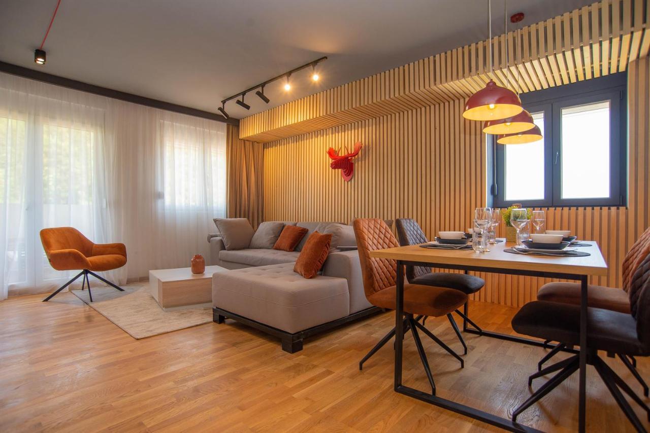 Stylish Two Bedroom Apartment At Ljubovic-Hill Park Ποντγορίτσα Εξωτερικό φωτογραφία